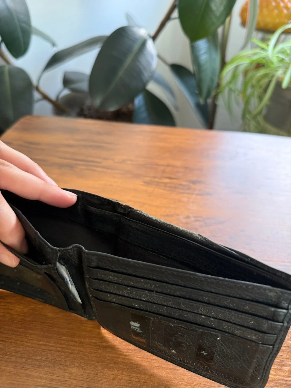 Black Leather Bi-Fold Wallet with ID Window Perry Ellis Portfolio